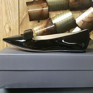 ANN TAYLOR- TILDA PATENT BOW FLAT